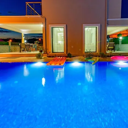 Villa Agron *