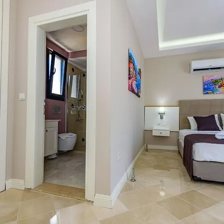 Villa Agron *