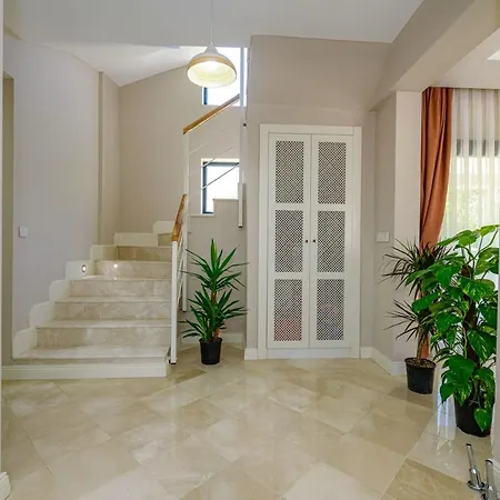 ヴィラ Villa Agron *